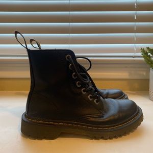 Dr. Marten boots